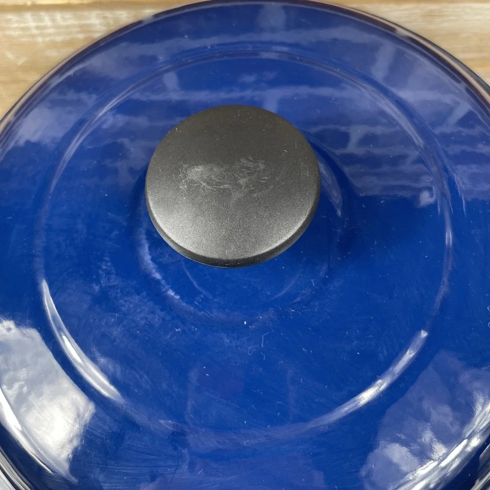Tramontina 4 Quart/3.8 Lt Enameled Cast Iron Dutch Oven in Dark Blue /Navy Blue